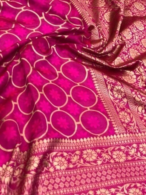 Gorgeous Jacquard Weavimg Kanjivaram Silk Sarees
